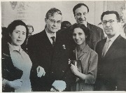 Х. Байрамукова, Р. Ахматова. В Кремле с М.А.Сусловым на приеме после II съезда писателей РСФСР.jpg